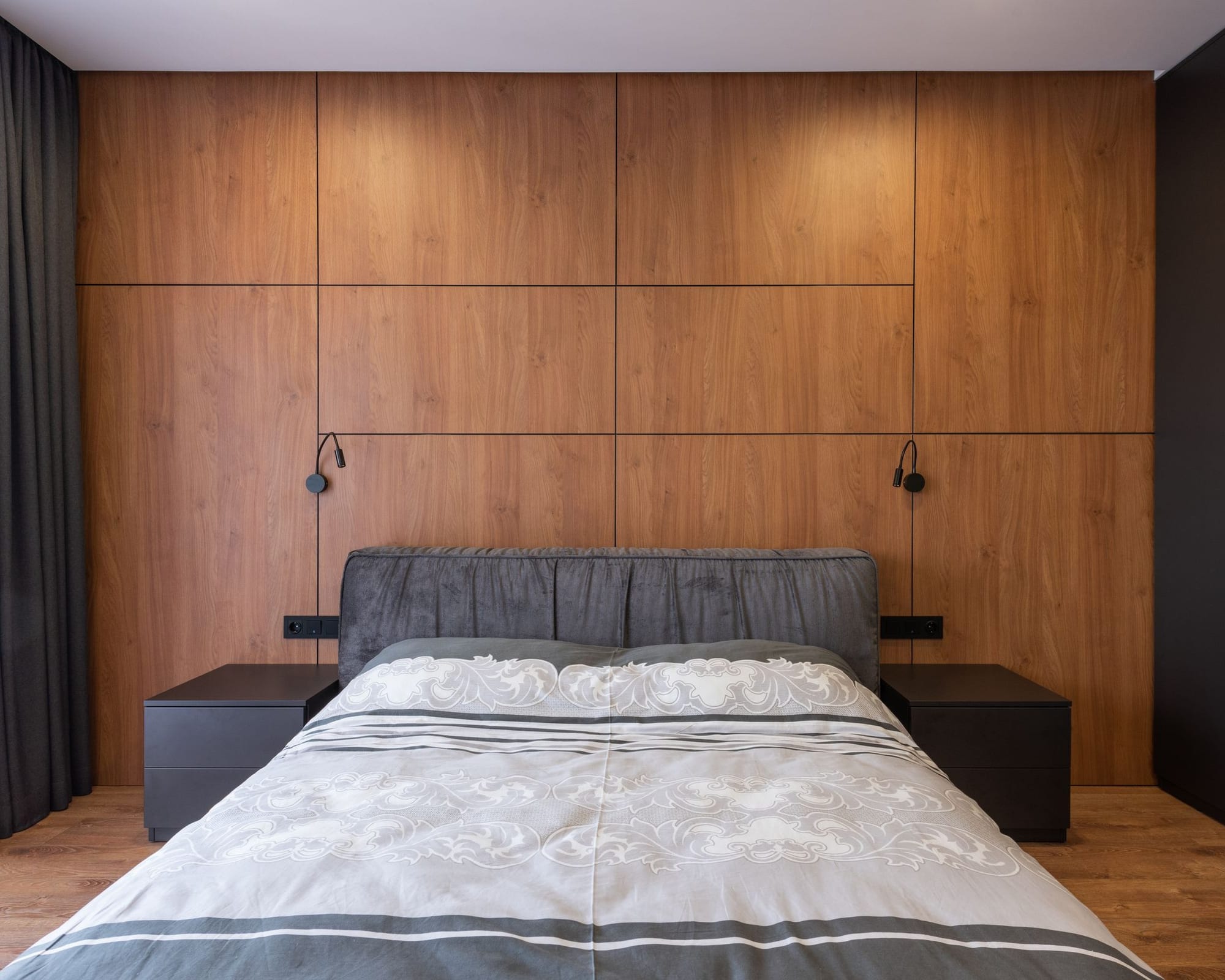 Interior apartemen yang hangat (contoh)